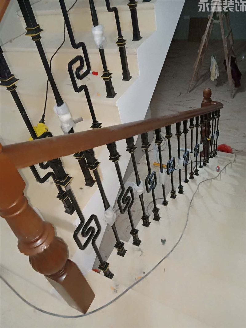 案例展示4 铁艺扶手(图2)